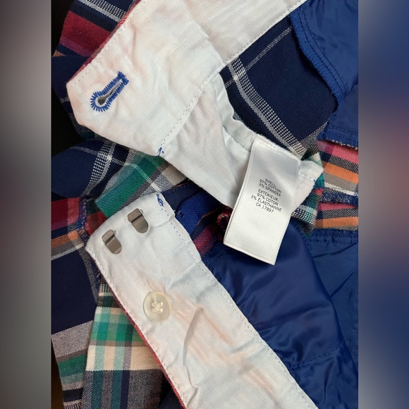 2/ $20 Banana Republic Plaid Shorts - Picture 5 of 5
